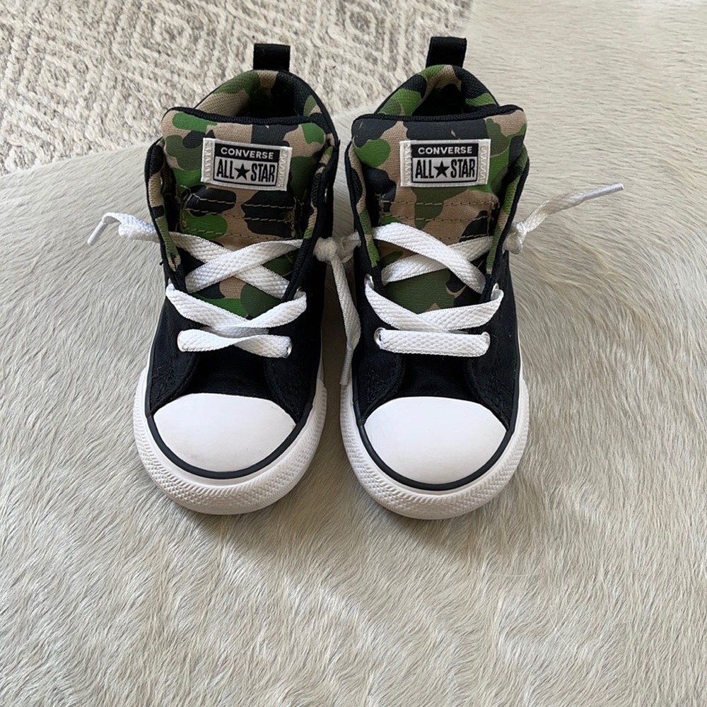 BUY 1 GET 1 FREE Toddler SZ 9 converse all stars